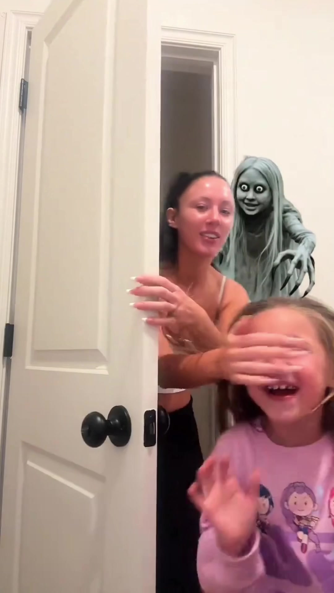 Ghost Filter Prank TikTok by Vo Huong